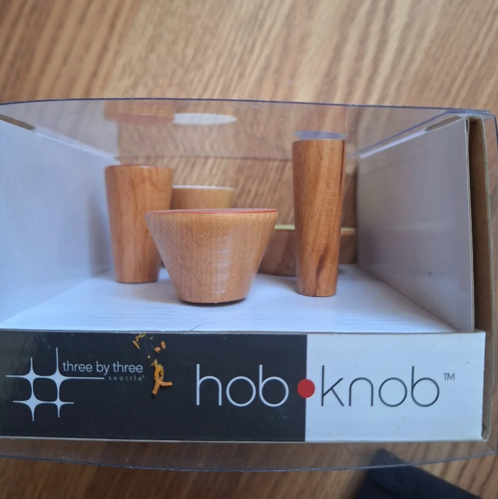 Hob Knob Wooden Knob Set